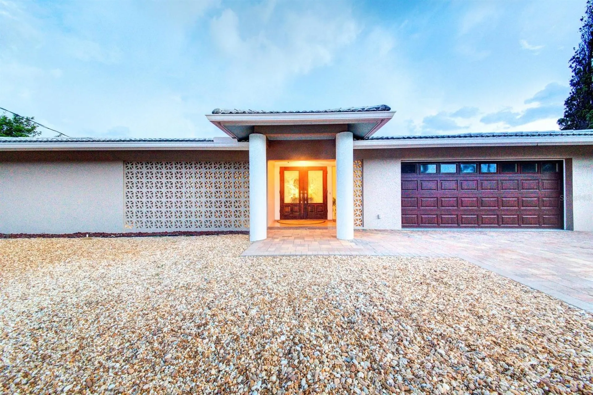 5354 Shadow Lawn Drive Sarasota FL 34242