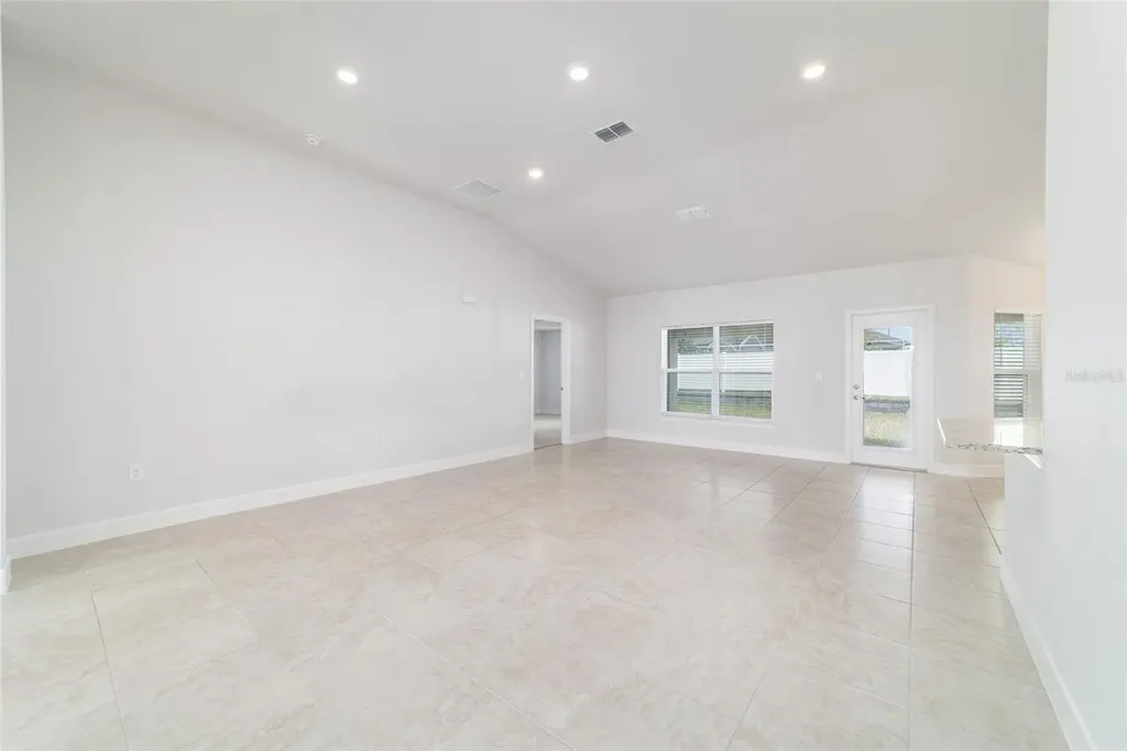 8373 SW 57th Court Ocala FL 34476