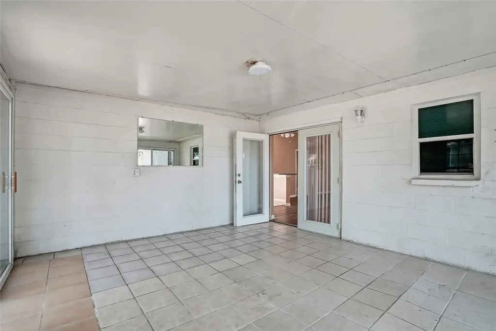 4717 Lakewood Drive Seffner FL 33584