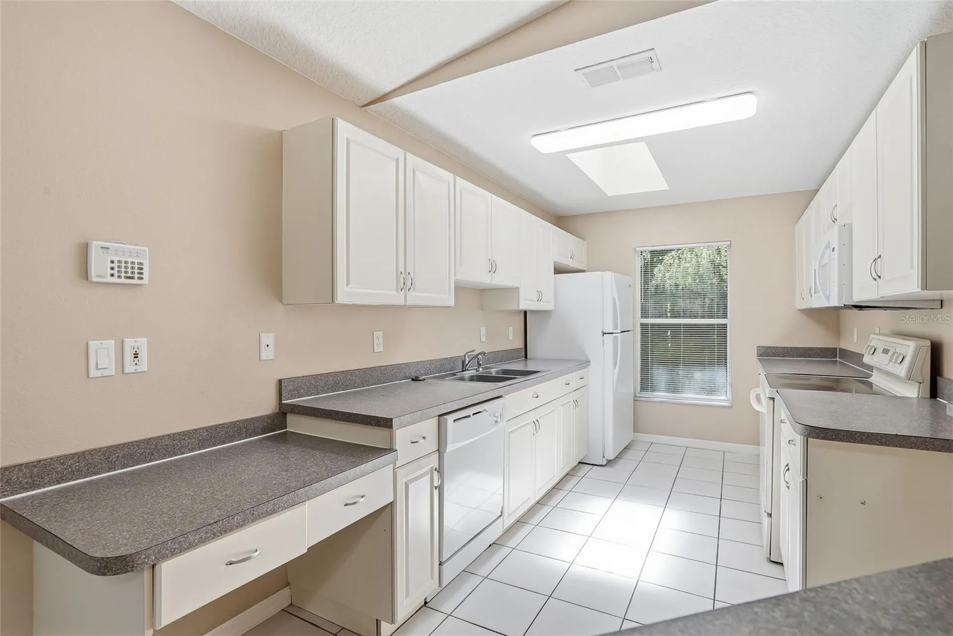 4717 Lakewood Drive Seffner FL 33584