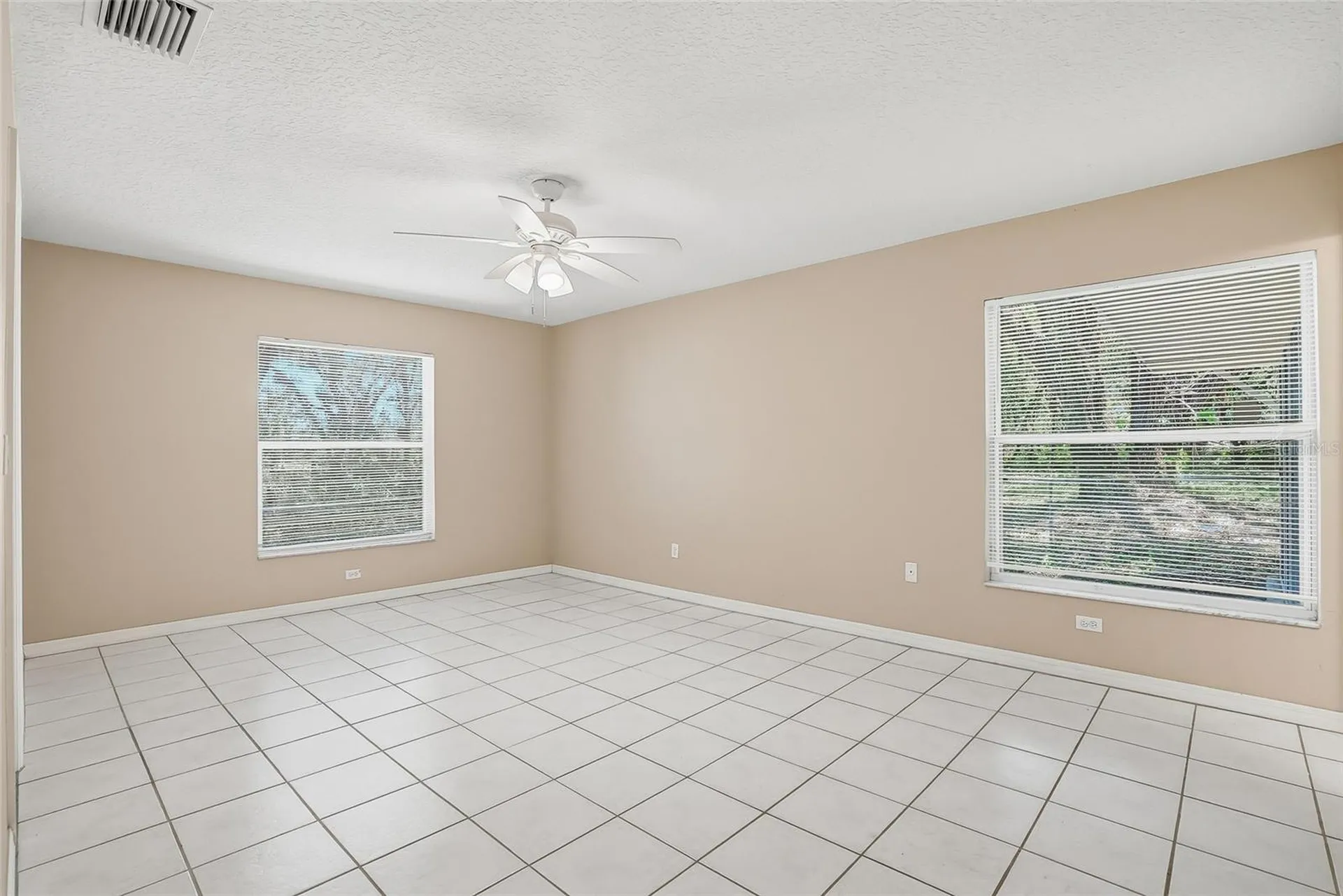 4717 Lakewood Drive Seffner FL 33584
