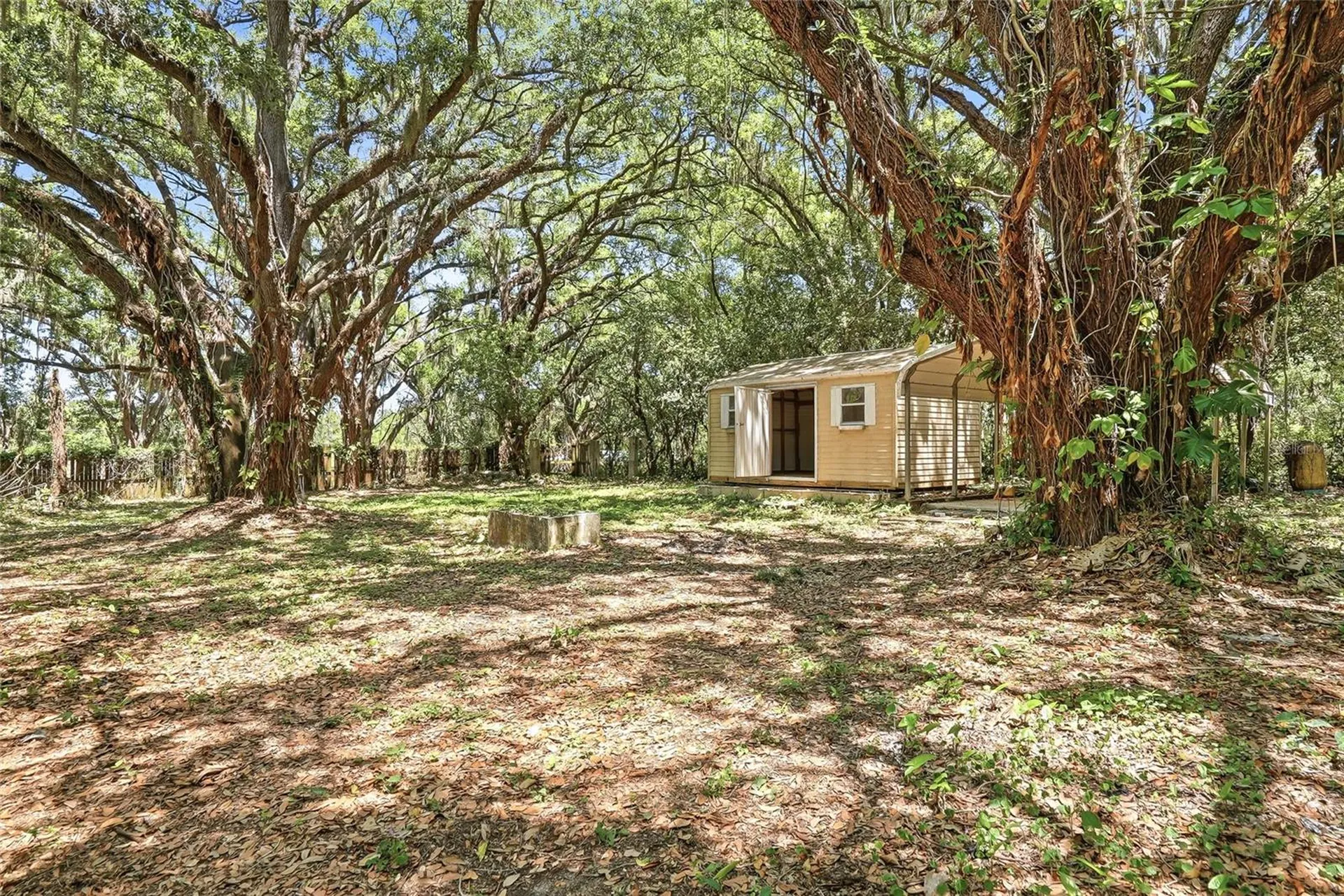4717 Lakewood Drive Seffner FL 33584