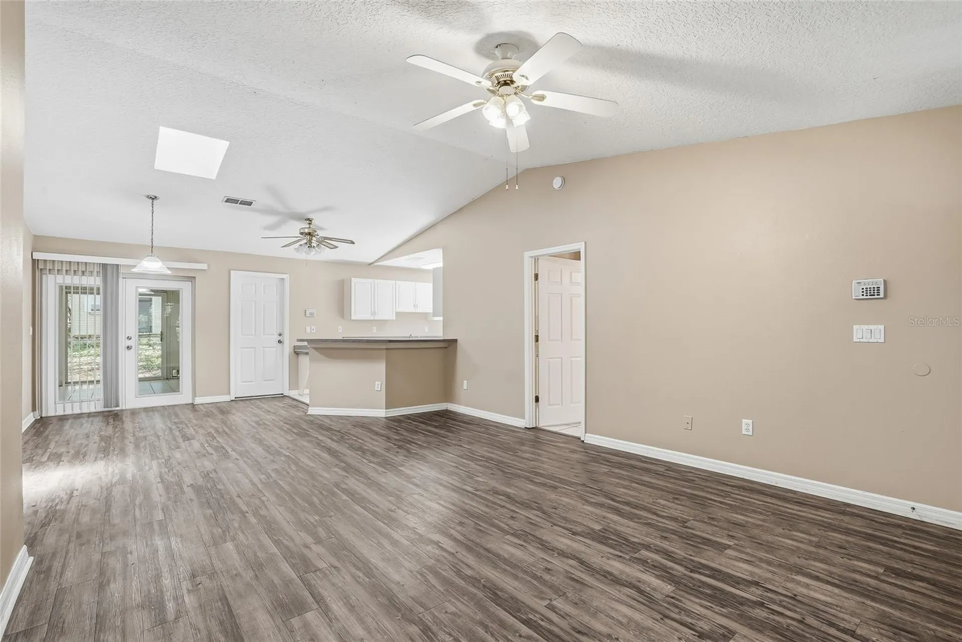4717 Lakewood Drive Seffner FL 33584