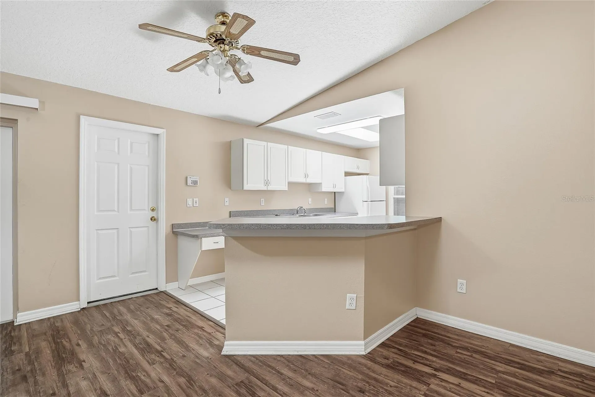 4717 Lakewood Drive Seffner FL 33584