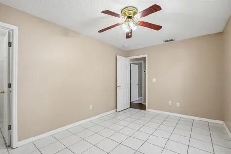 4717 Lakewood Drive Seffner FL 33584