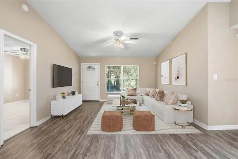 4717 Lakewood Drive Seffner FL 33584