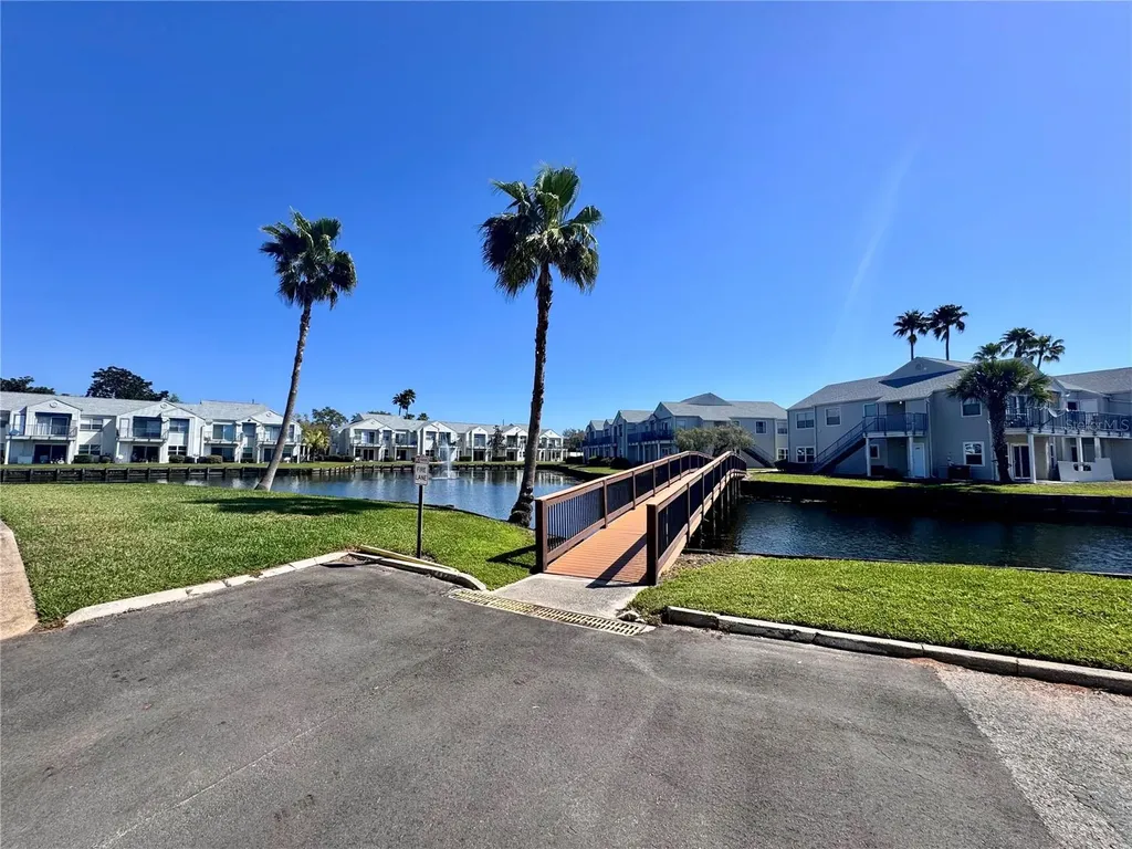 2544 Woodgate Boulevard Orlando FL 32822