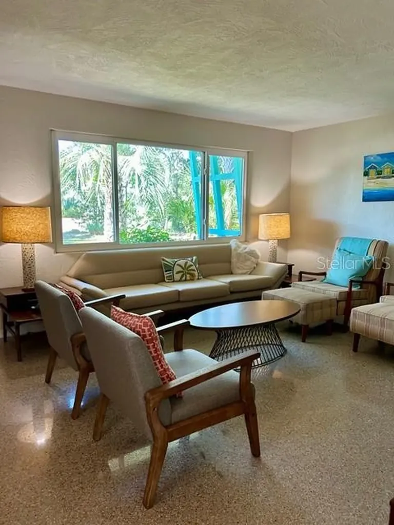 911 E 2nd Avenue New Smyrna Beach FL 32169