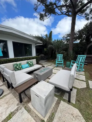 911 E 2nd Avenue New Smyrna Beach FL 32169
