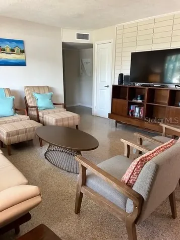 911 E 2nd Avenue New Smyrna Beach FL 32169