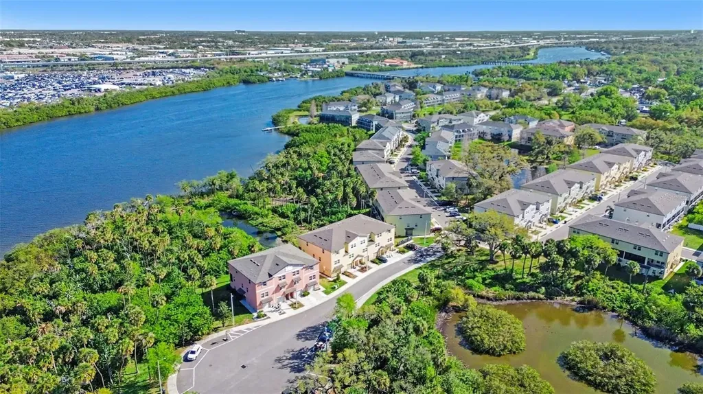 4624 Willet Cooper Court Tampa FL 33619