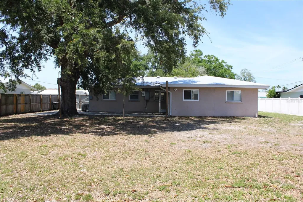 5911 7th Avenue Drive W Bradenton FL 34209
