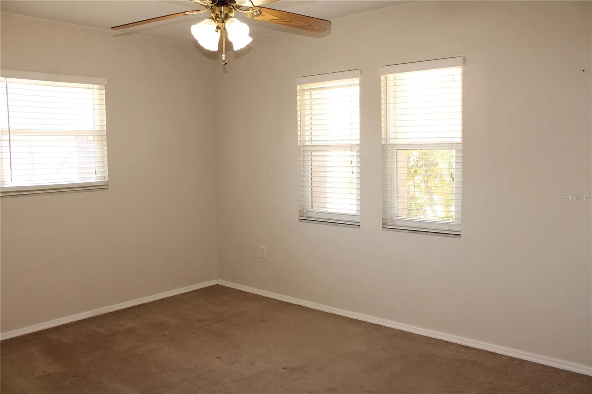 5911 7th Avenue Drive W Bradenton FL 34209