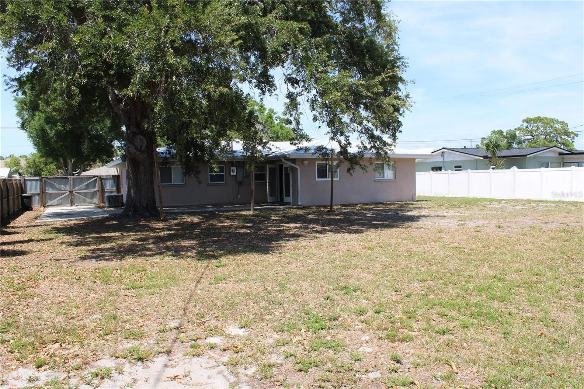 5911 7th Avenue Drive W Bradenton FL 34209