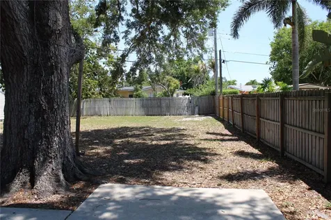 5911 7th Avenue Drive W Bradenton FL 34209