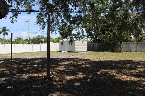 5911 7th Avenue Drive W Bradenton FL 34209