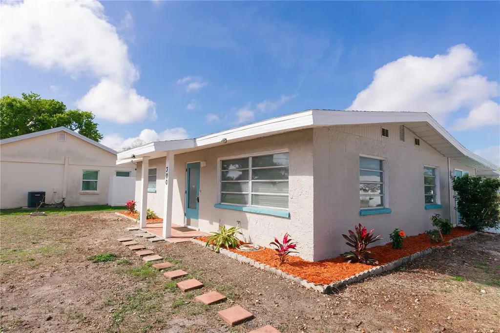 300 53rd Street W Bradenton FL 34209