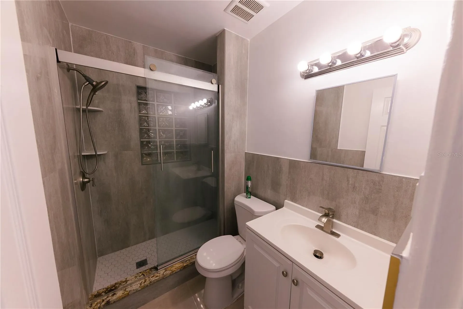 300 53rd Street W Bradenton FL 34209