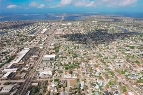 300 53rd Street W Bradenton FL 34209