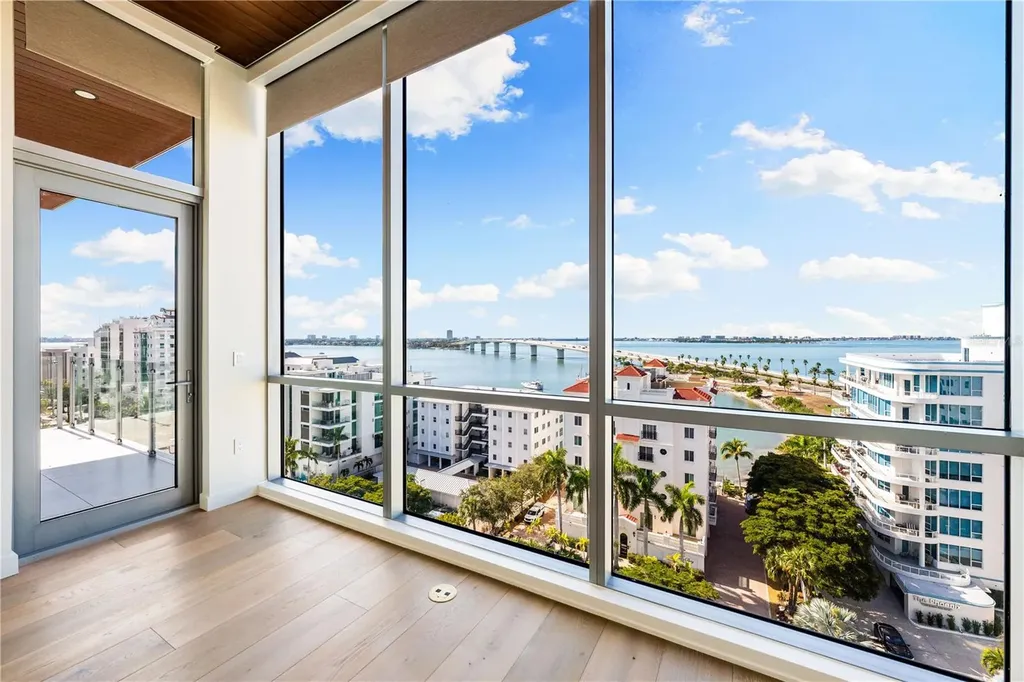 111 Golden Gate Sarasota FL 34236