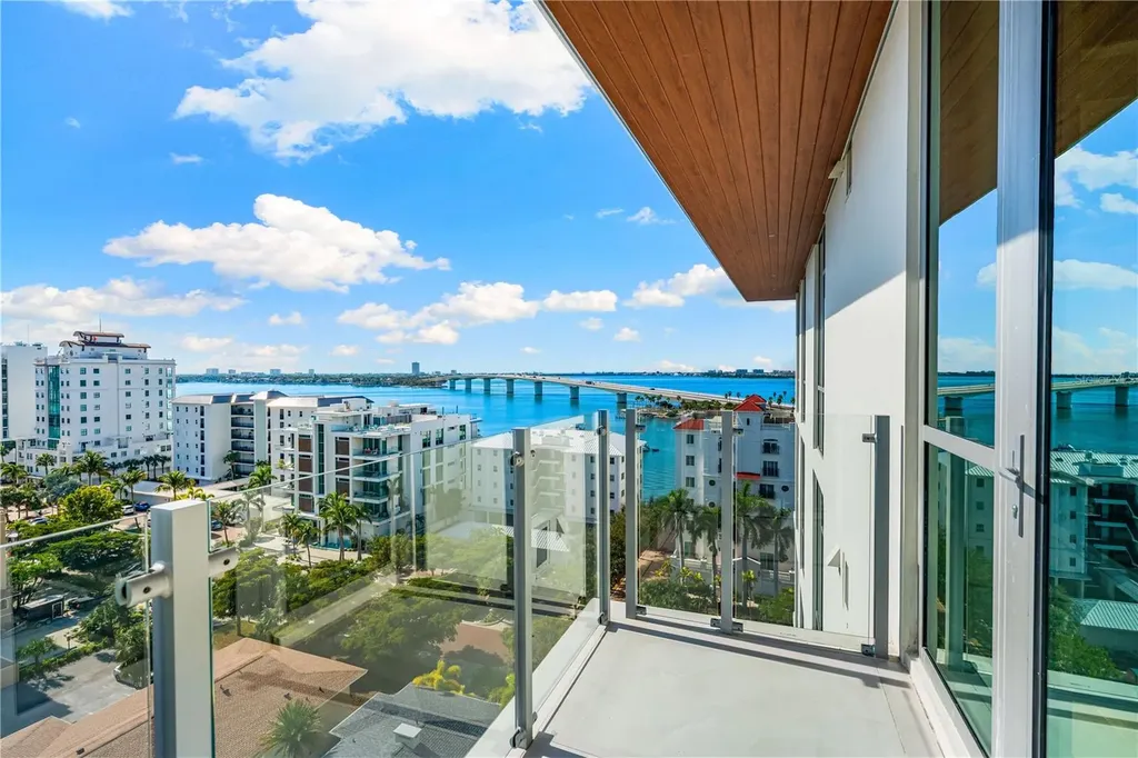 111 Golden Gate Sarasota FL 34236