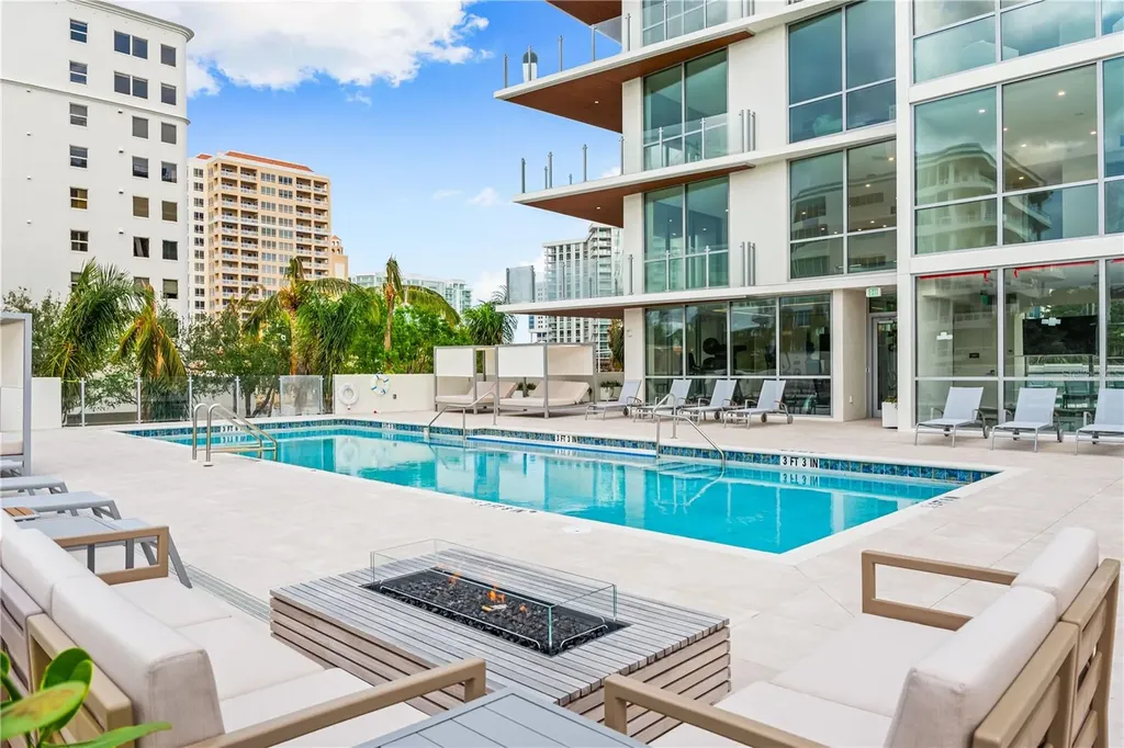111 Golden Gate Sarasota FL 34236