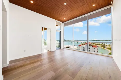 111 Golden Gate Sarasota FL 34236