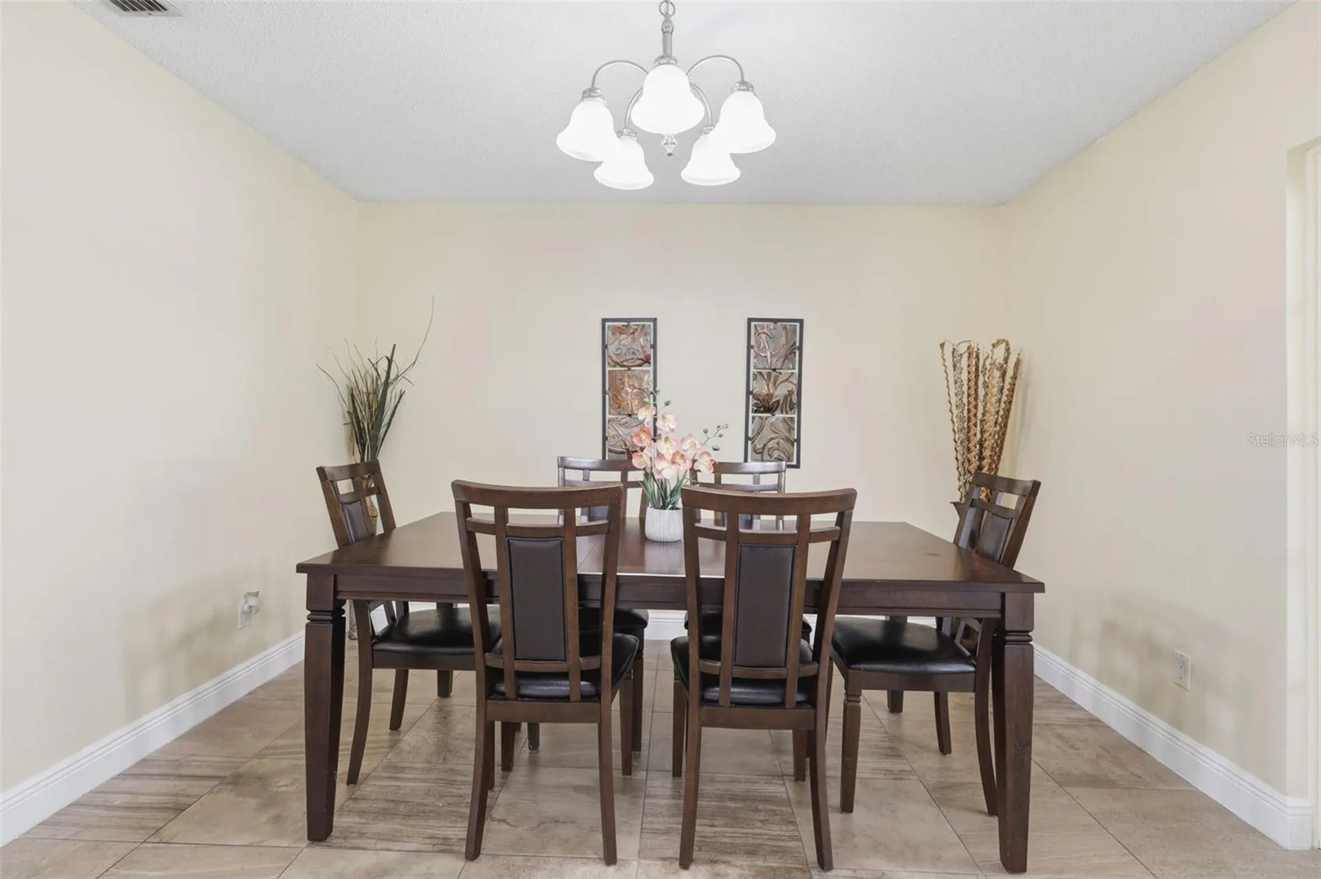 2732 Hidden Cove Court Orlando FL 32822