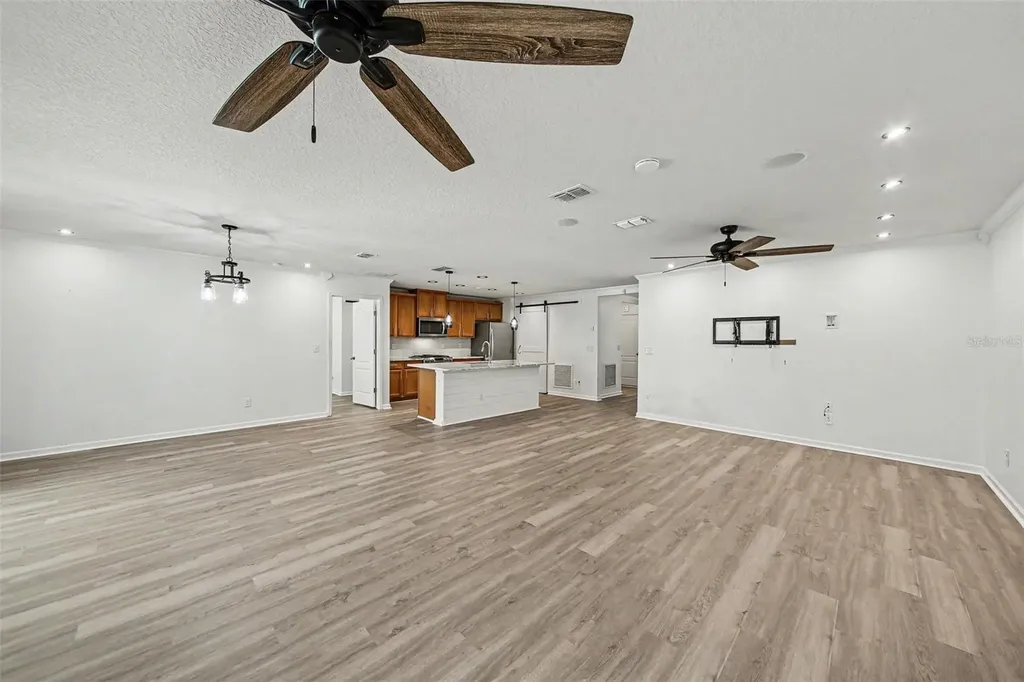 111 Lakeside Court Bunnell FL 32110