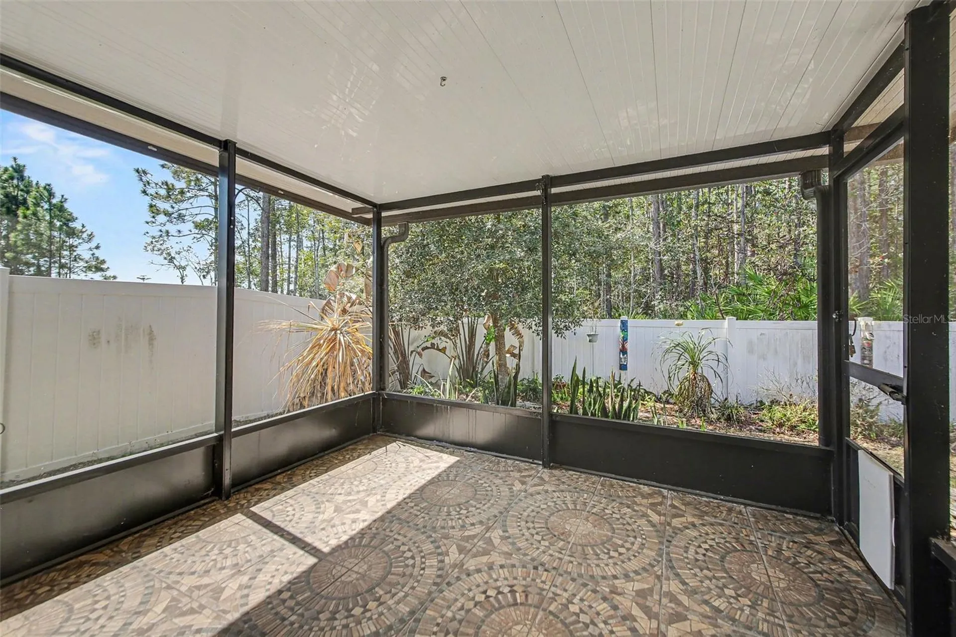 111 Lakeside Court Bunnell FL 32110