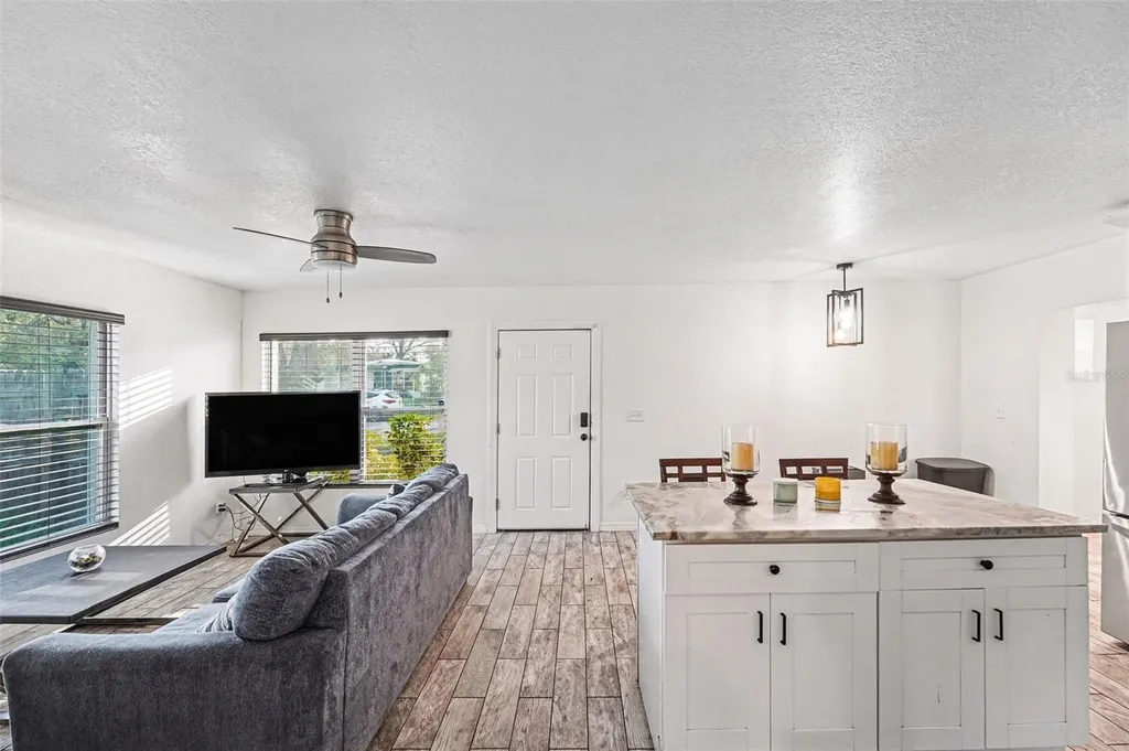 4014 N Mclane Drive Tampa FL 33610