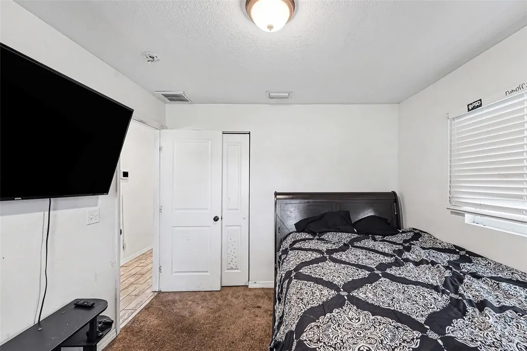 4014 N Mclane Drive Tampa FL 33610
