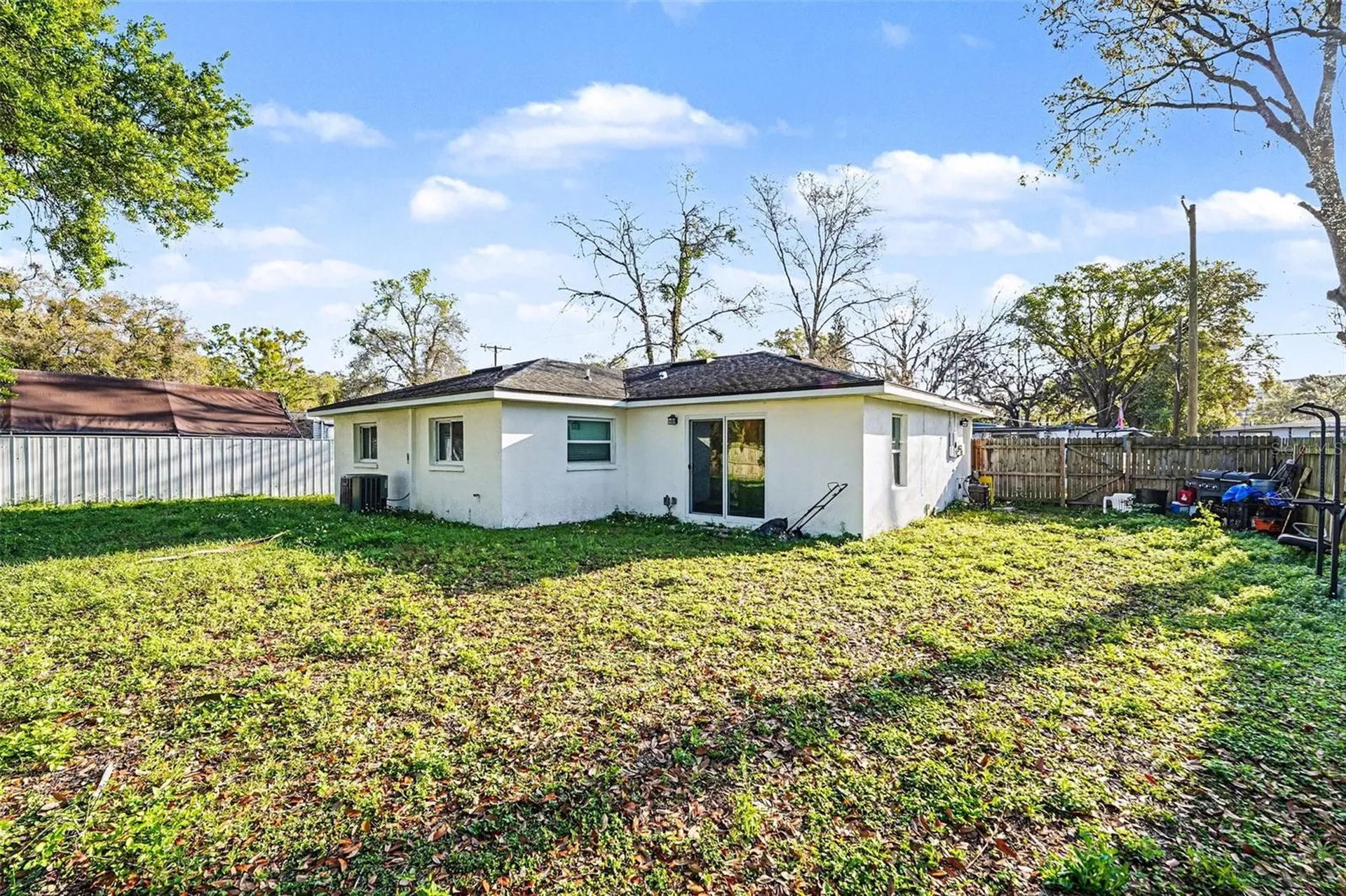 4014 N Mclane Drive Tampa FL 33610
