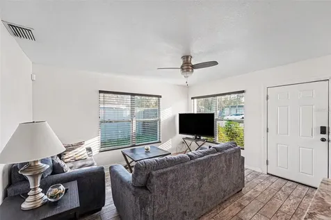 4014 N Mclane Drive Tampa FL 33610