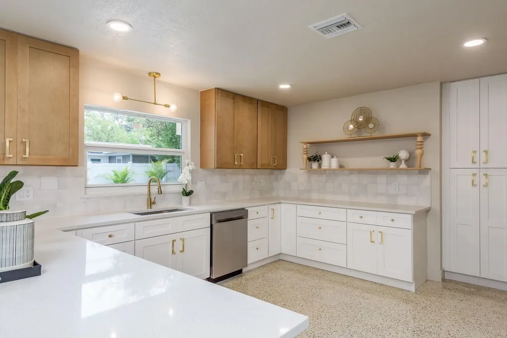 2347 Watrous Drive Dunedin FL 34698