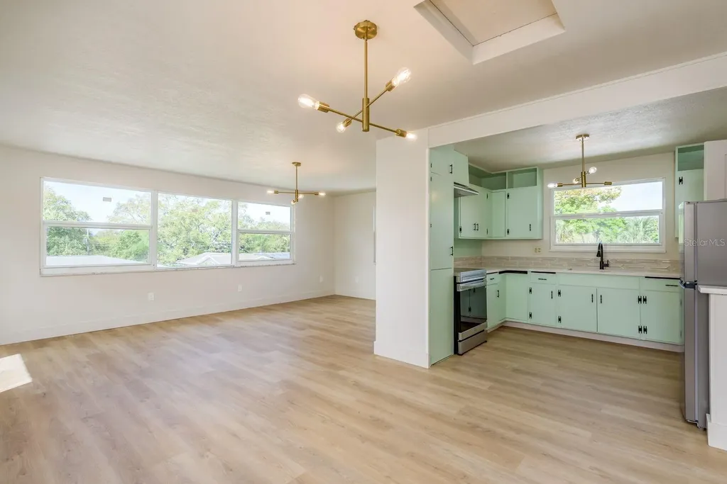 2347 Watrous Drive Dunedin FL 34698