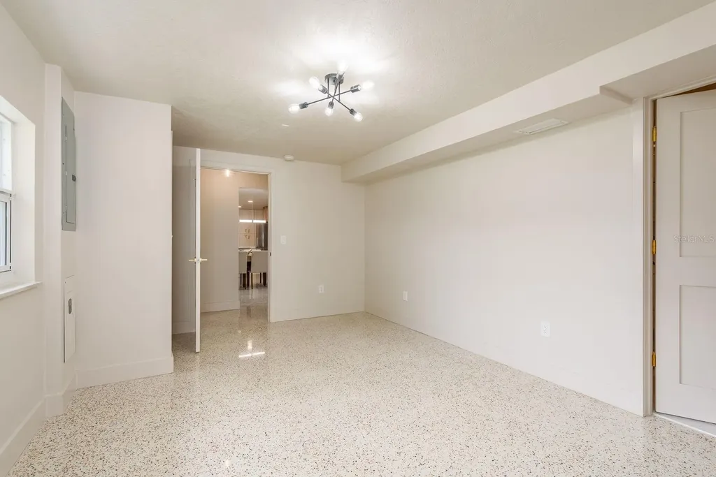 2347 Watrous Drive Dunedin FL 34698