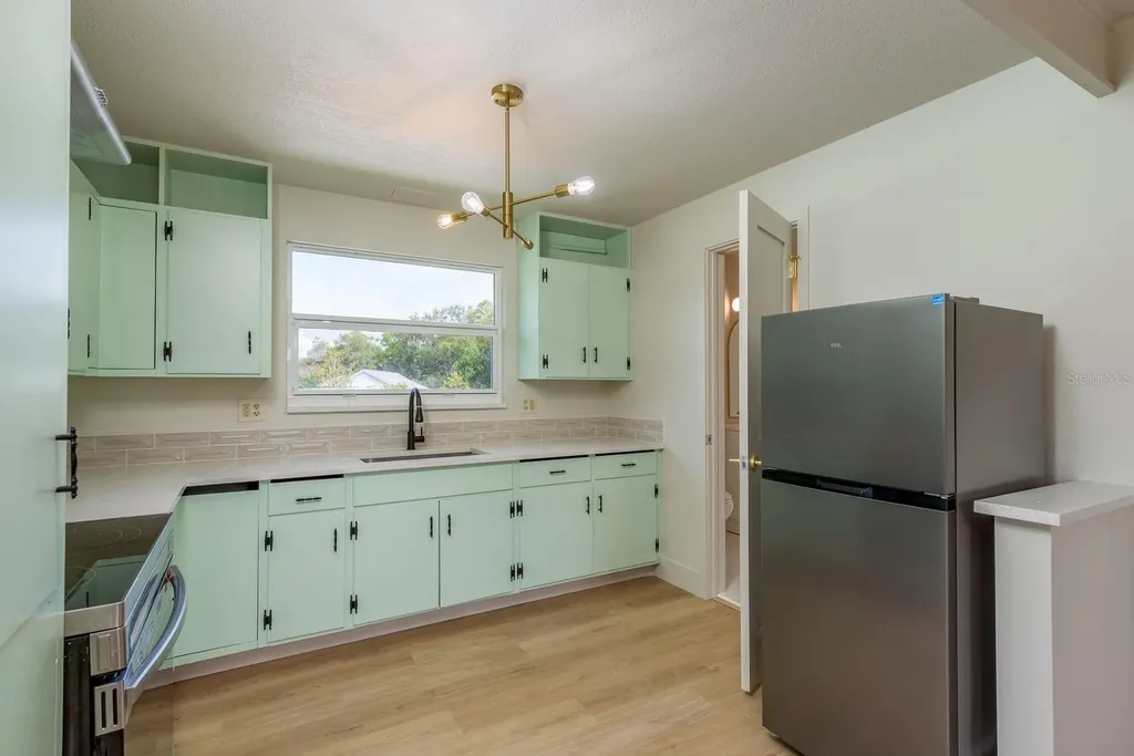 2347 Watrous Drive Dunedin FL 34698