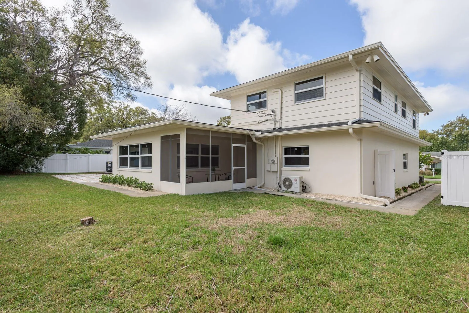 2347 Watrous Drive Dunedin FL 34698