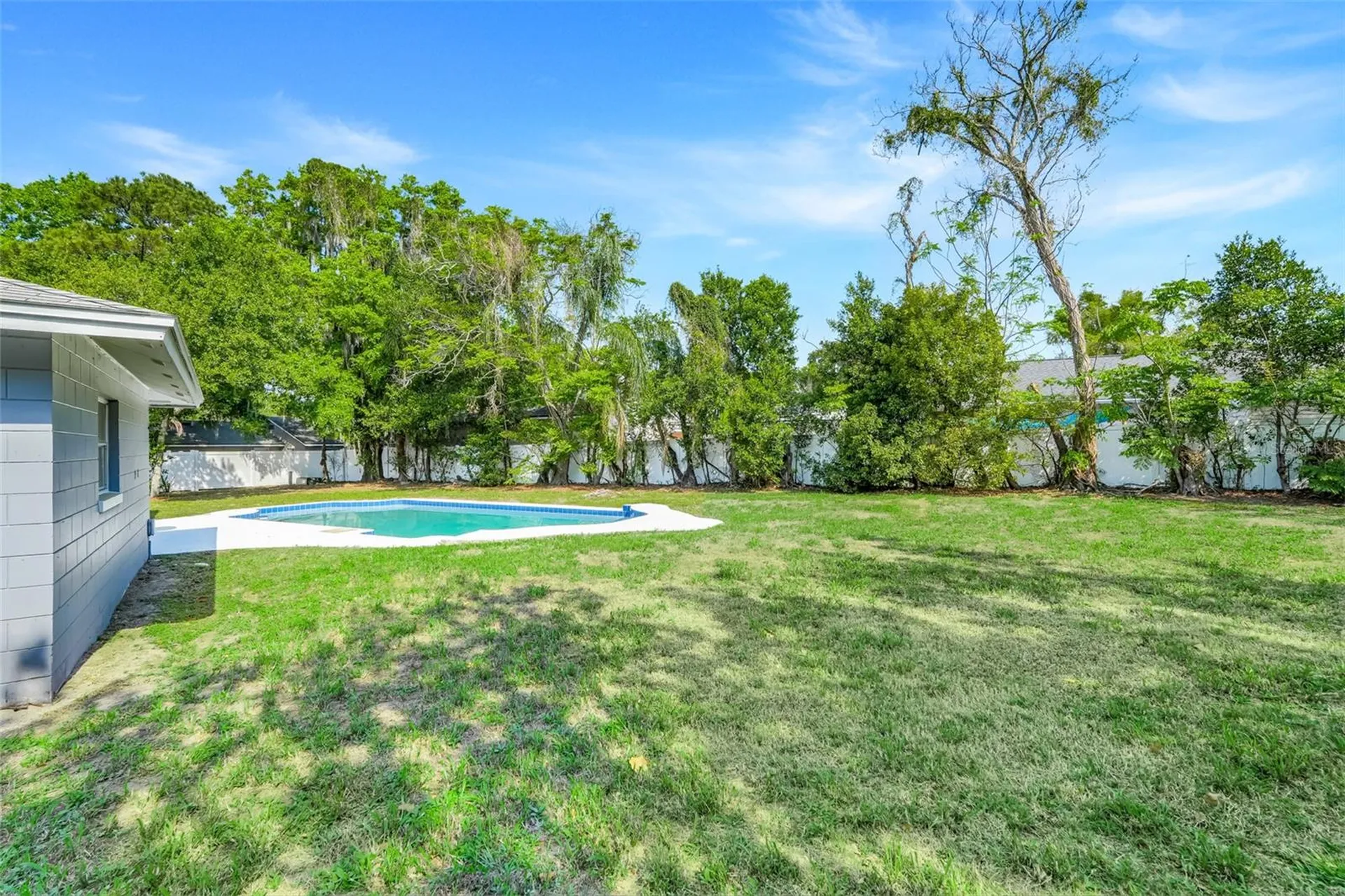 589 Del Rio Street Orlando FL 32839