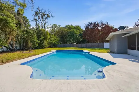 589 Del Rio Street Orlando FL 32839