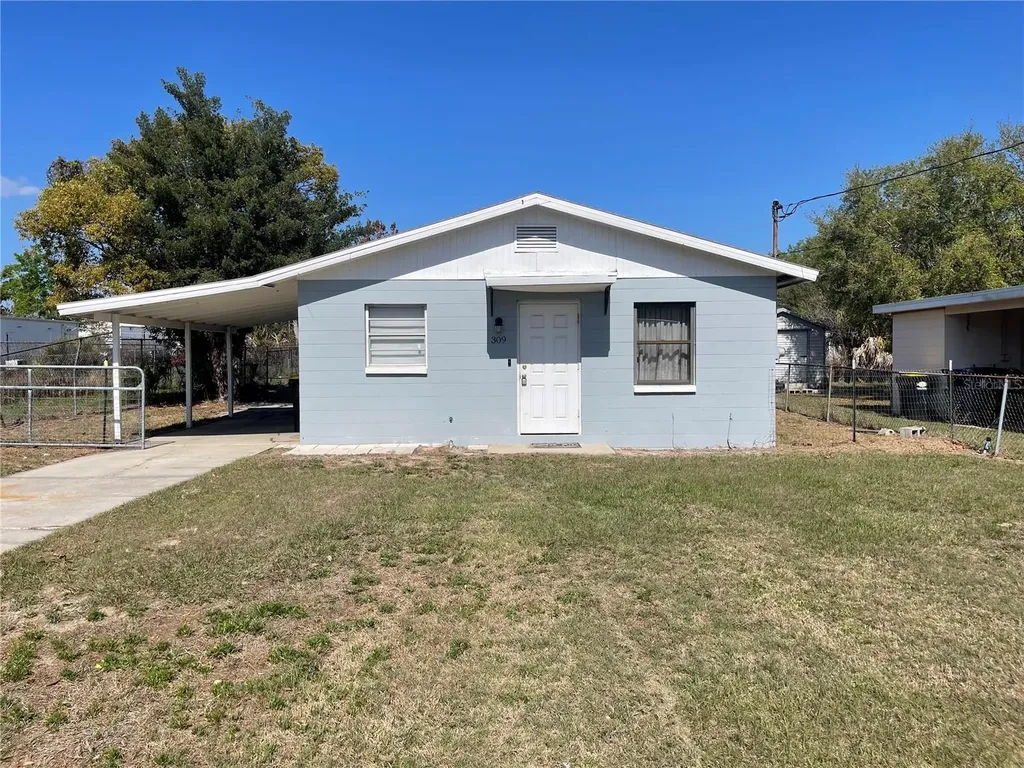 309 Center Street Auburndale FL 33823