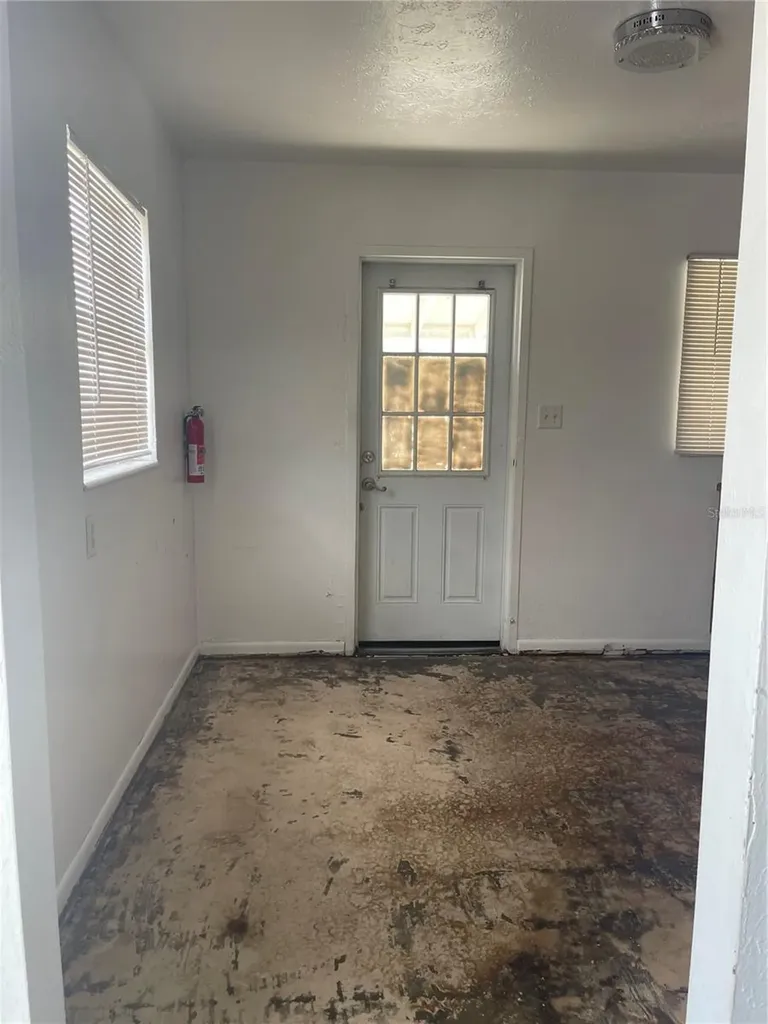 309 Center Street Auburndale FL 33823