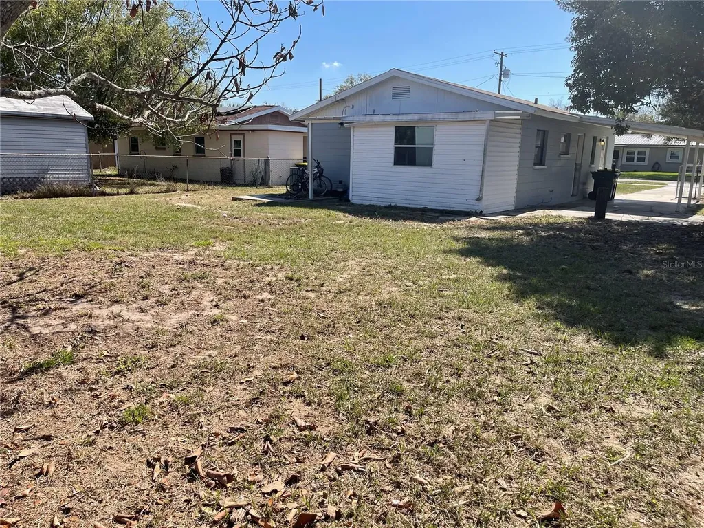 309 Center Street Auburndale FL 33823