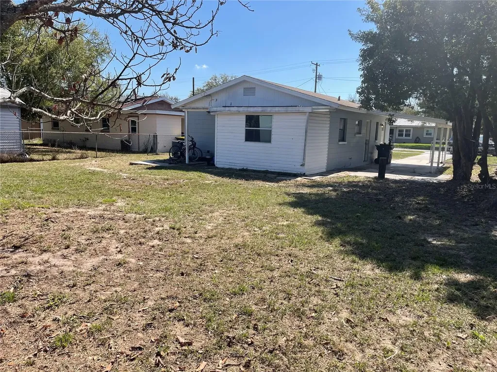 309 Center Street Auburndale FL 33823