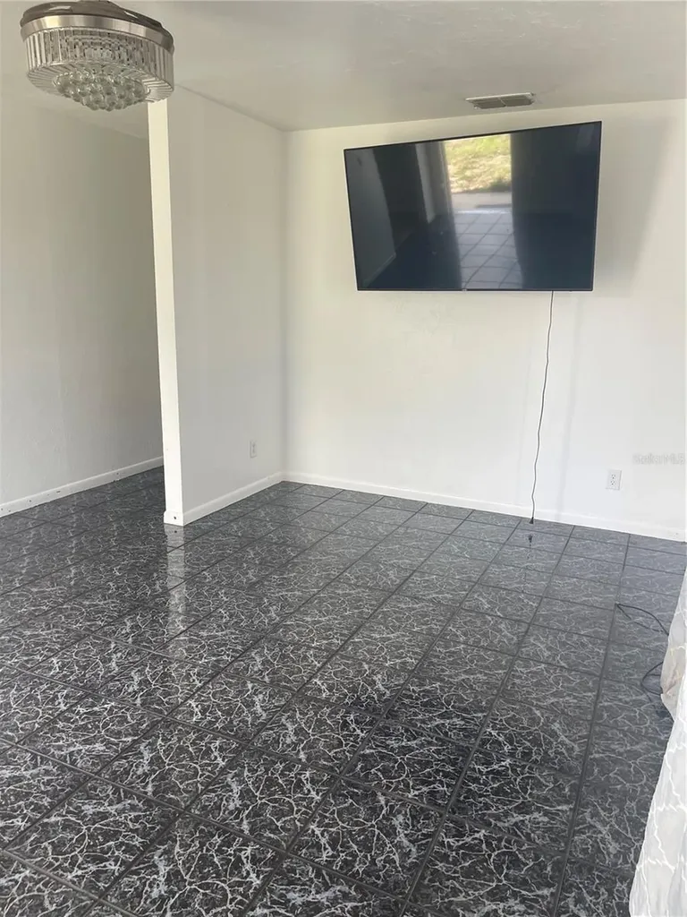 309 Center Street Auburndale FL 33823