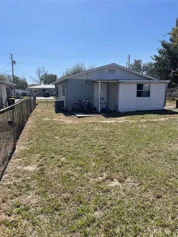 309 Center Street Auburndale FL 33823