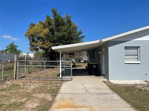 309 Center Street Auburndale FL 33823