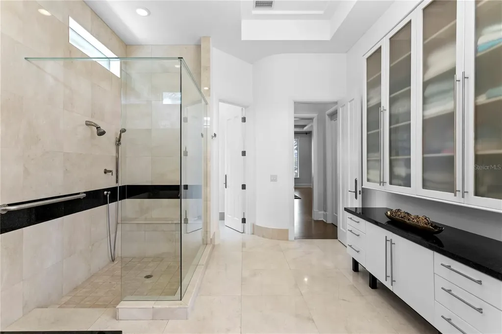 2 Sandpiper Road Tampa FL 33609