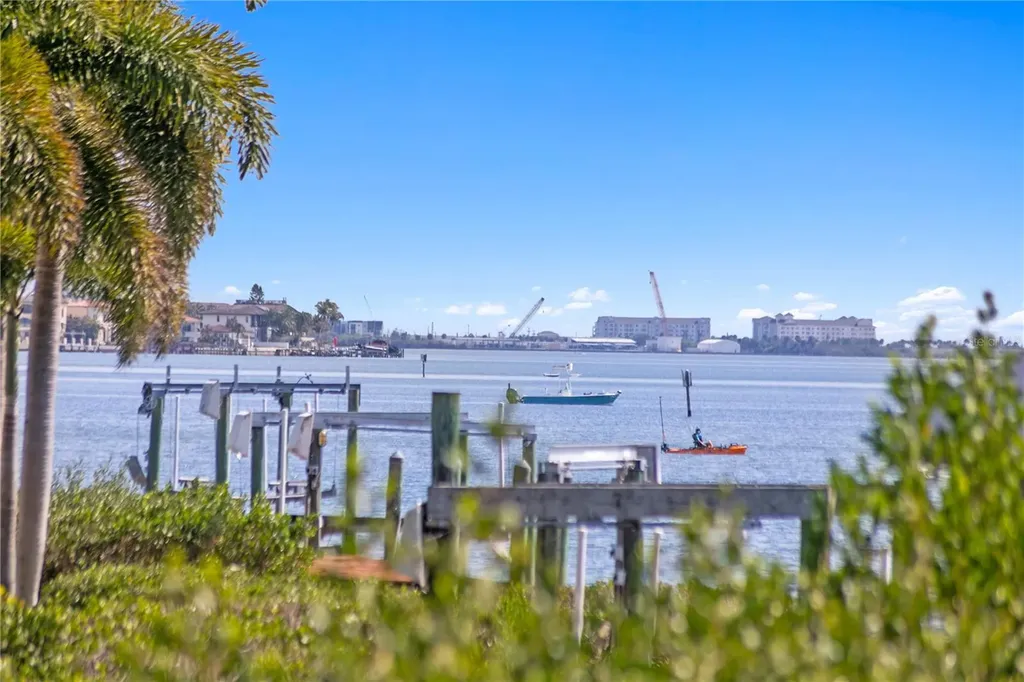 2 Sandpiper Road Tampa FL 33609
